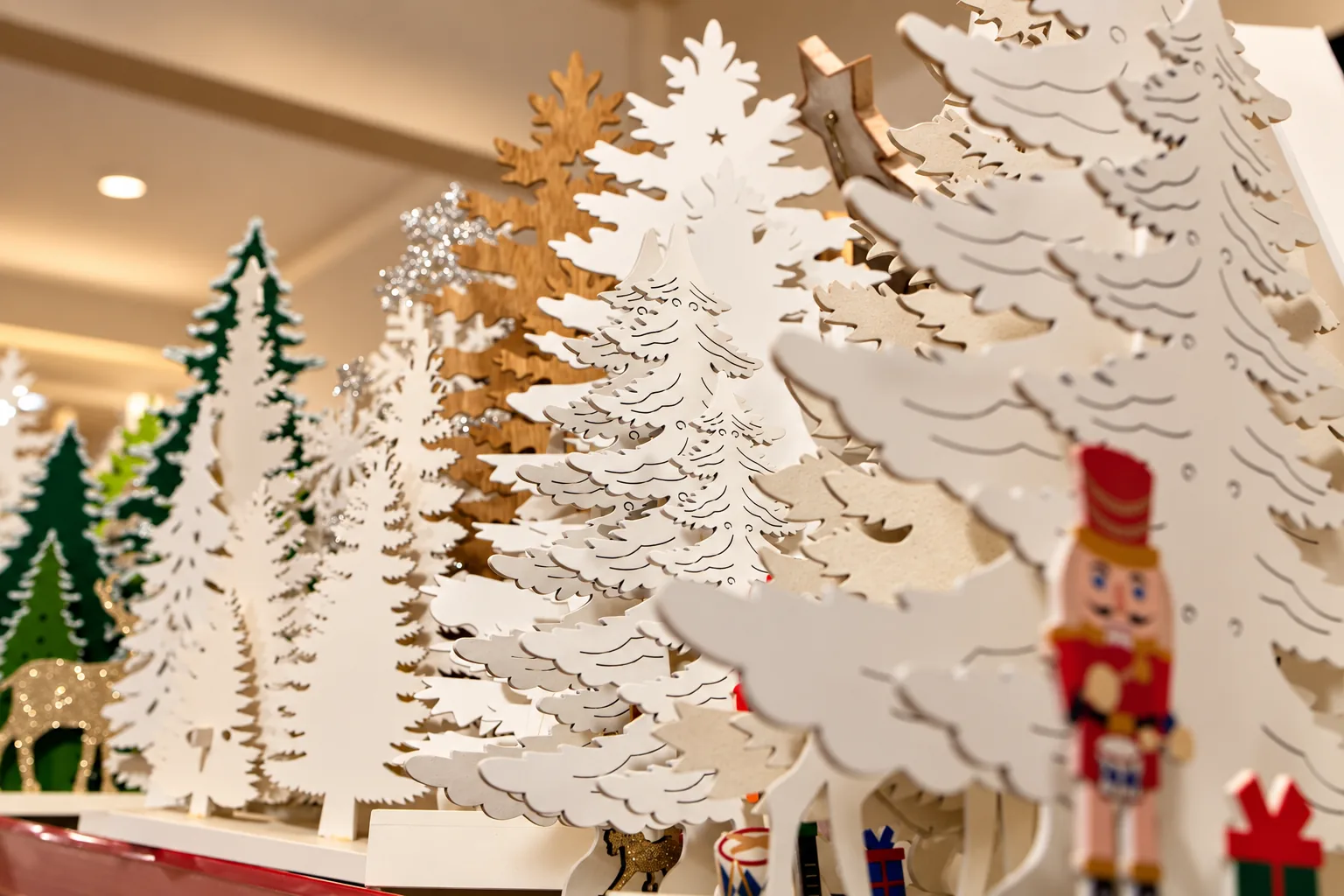 Paper tree detail